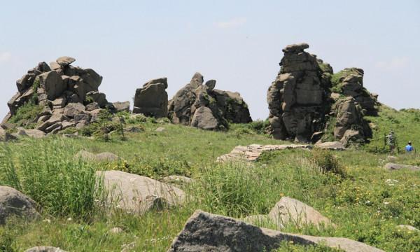 壩上第一峰，冰山樑