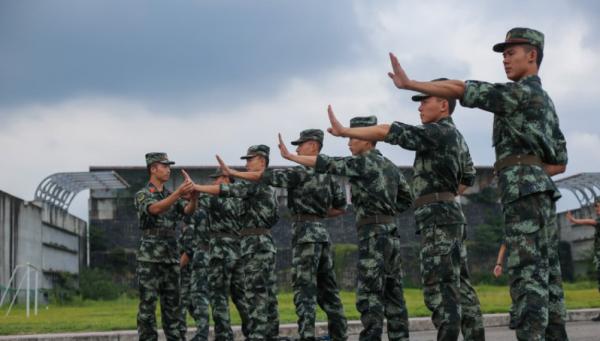 軍校到底要不要考?因人而異要考慮清楚,學生選錯可能影響未來 軍校到底要不要考?因人而異要考慮清楚,學生選錯可能影響未來