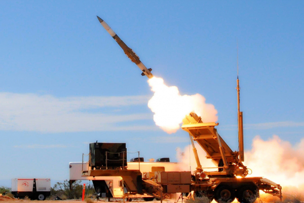 西太平洋拉響警報！美轟炸機再臨南海，意在圍堵中國？