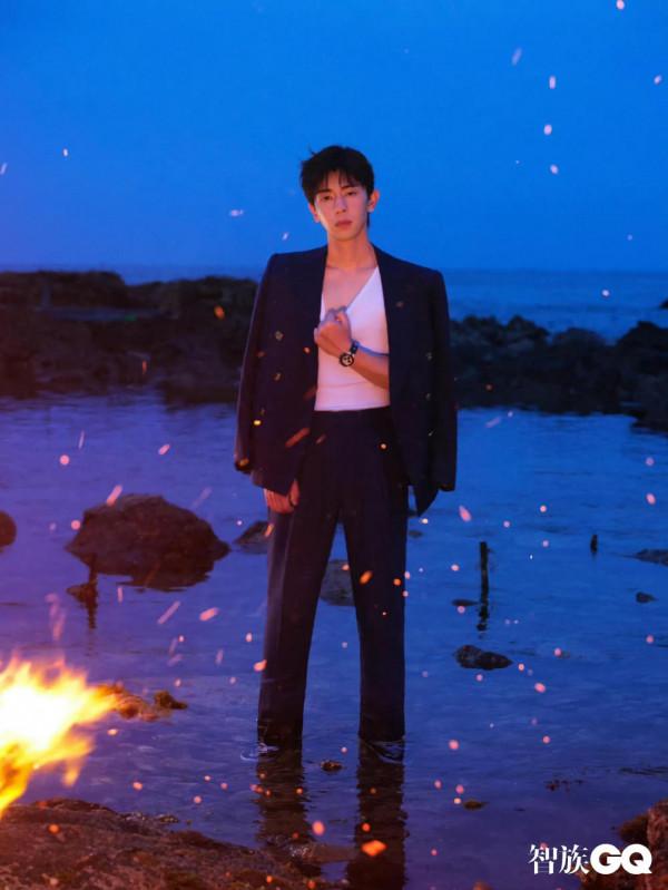 智族GQ2021封面集:張藝興、王一博、楊冪、楊洋、王俊凱、鄧倫… 智族GQ2021封面集:張藝興、王一博、楊冪、楊洋、王俊凱、鄧倫…