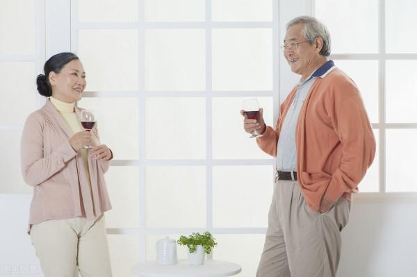 若要身體好，飯吃八分飽，腸道無負擔