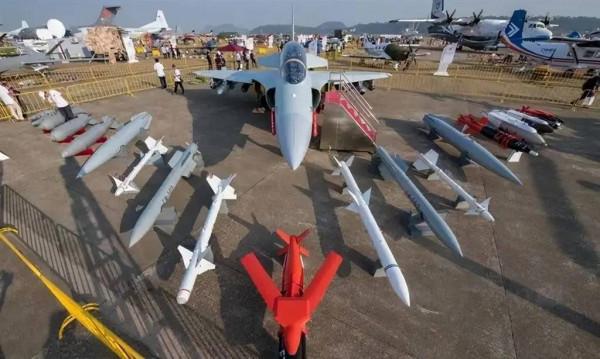 國產“地表最強米格-21”再升級！裝AIFF系統，增加先敵攻擊能力