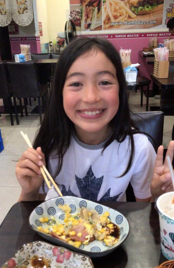 《爸爸去哪兒》8年了，10位女娃變化大，有人進入變美尷尬期