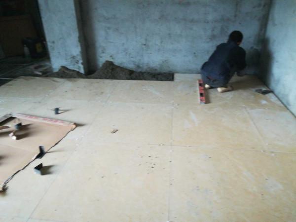 地板磚翹起來了是什麼原因?該如何修復? 地板磚翹起來了是什麼原因?該如何修復?