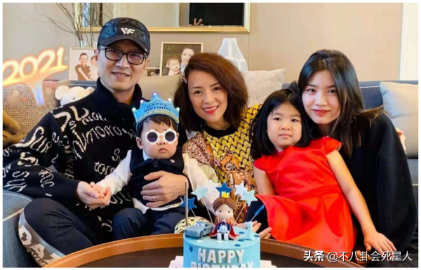 7位星二代名媛,個個國外留學,16歲將繼承36套房 7位星二代名媛,個個國外留學,16歲將繼承36套房