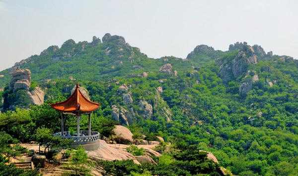 雲南一定要去的景區，色彩斑斕的山林，宛如置身仙境一般