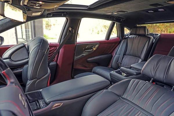 「深度」新潮與老派的碰撞 | 雷克薩斯 LS 500h 「深度」新潮與老派的碰撞 | 雷克薩斯 LS 500h