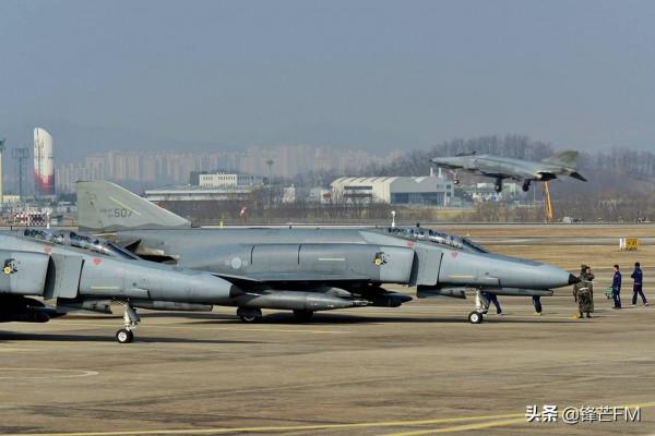300架與260架，韓日主力戰機對比，誰才是東亞第二空中力量？