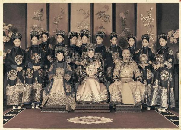 《如懿傳》復古風劇照遇上真實的清朝宮廷照片