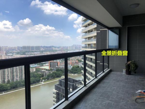 在陽臺裝幾萬塊全景窗,為何要單獨開一扇小窗?今天算是明白了 在陽臺裝幾萬塊全景窗,為何要單獨開一扇小窗?今天算是明白了