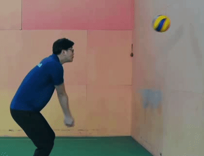 端著咖啡走路是一項鮮為人知的物理學壯舉 端著咖啡走路是一項鮮為人知的物理學壯舉