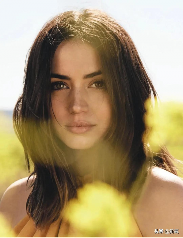 《007：無暇赴死》裡的安娜·德·阿瑪斯，到底有多美？