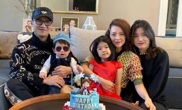 章子怡和汪峰真離婚了?張藝興裝? 章子怡和汪峰真離婚了?張藝興裝?