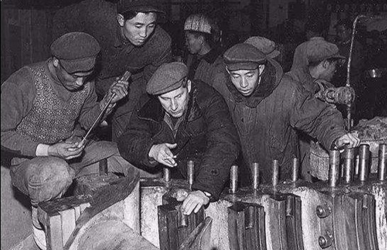 1964年原子彈爆炸成功，周總理：報紙刊登照片需裁掉地面