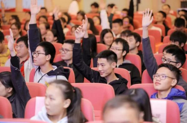 為啥廣東省考生,大多願意留在省內上大學?過來人說出原因所在 為啥廣東省考生,大多願意留在省內上大學?過來人說出原因所在