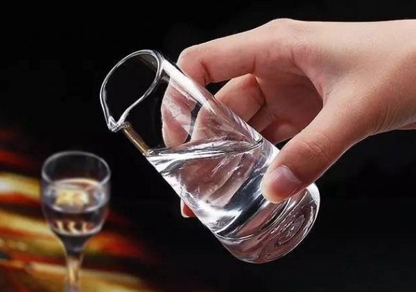 70後愛喝的3款白酒，90後雖然不愛喝，但都是好喝不貴的純糧食酒