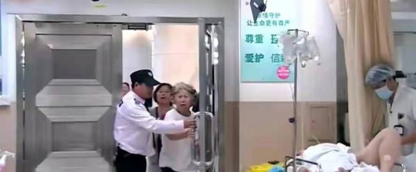 韓國小夥突遇車禍，頭部遭重創失去記憶，為何霸氣拒絕醫生治療？