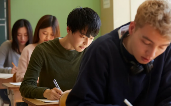 一年制碩士畢業，我成了&OpenCurlyDoubleQuote;海歸廢物&rdquo;