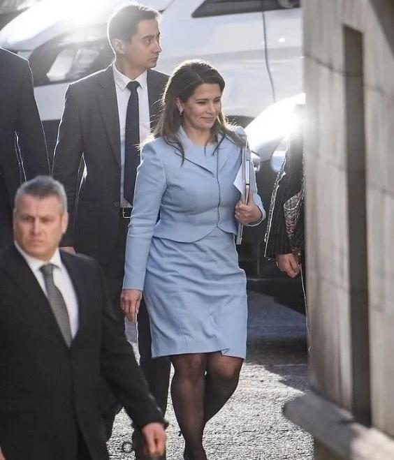 迪拜哈雅王妃：帶2.7億逃離國王的黃金囚籠，孃家兄弟出面支援她