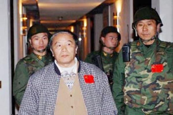 闖過“死亡之路”的外交官——孫必幹