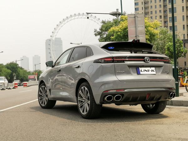 試駕長安UNI-K全輪驅動尊貴型 面子給足裡子夠硬 試駕長安UNI-K全輪驅動尊貴型 面子給足裡子夠硬