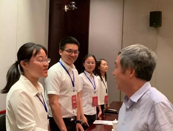 有種特殊大學生叫選調生,可“免試”成為公務員,身份還是幹部級 有種特殊大學生叫選調生,可“免試”成為公務員,身份還是幹部級