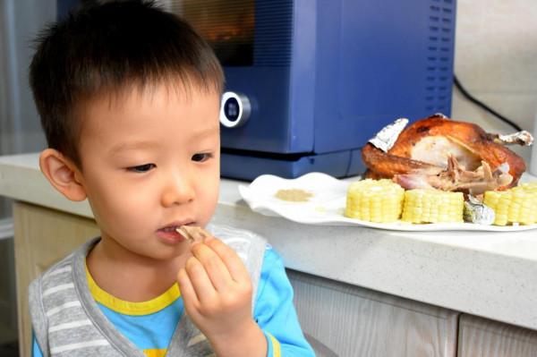 廚渣的完美進階神器。宜盾普微蒸烤一體機深度使用評測