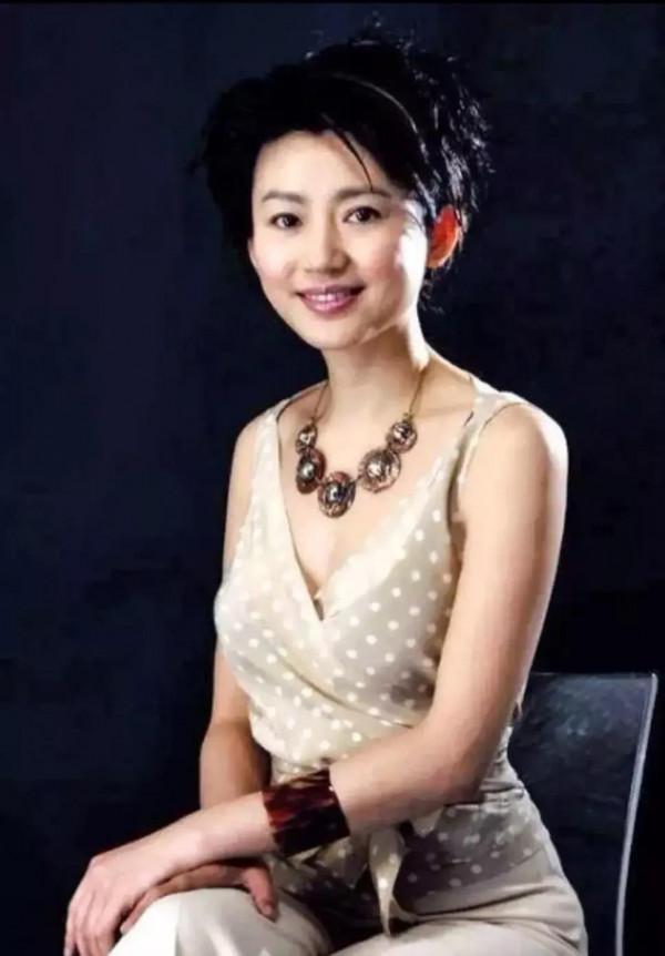 30多位絕色美人大比拼,還是蔣欣最漂亮 30多位絕色美人大比拼,還是蔣欣最漂亮