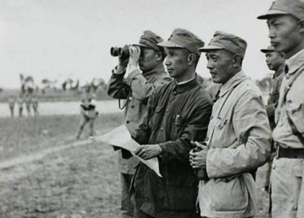 淮海戰役到底是誰指揮的?是總前委中的陳、鄧、劉,還是粟裕? 淮海戰役到底是誰指揮的?是總前委中的陳、鄧、劉,還是粟裕?