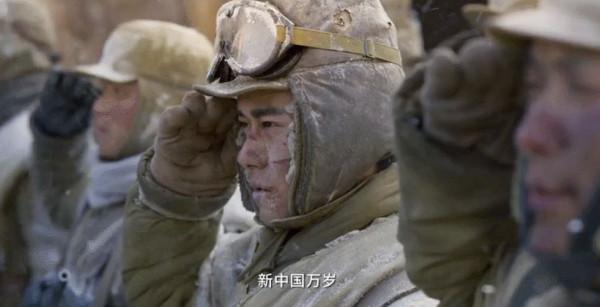 《水門橋》：從凍土豆到凍黃豆！從催淚彈到超級催淚彈