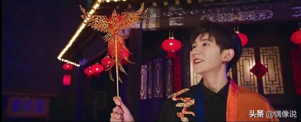 王源近期工作暴露自己與眾不同的才華，還成為吃貨最喜歡的一種人