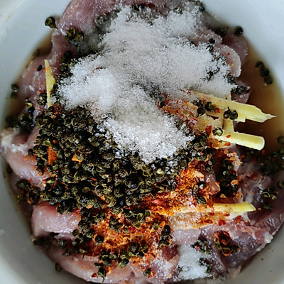 用這道麻辣肉乾冬季小零食征服家人的味蕾吧