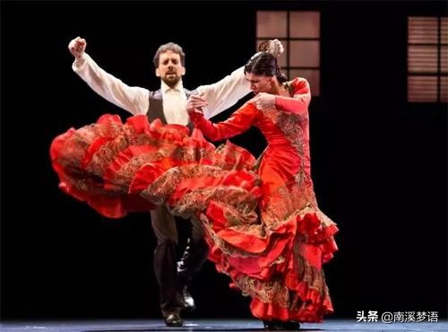 阿爾貝女公爵：整容整成猴，小24歲公務員對她一見鍾情，85歲再婚