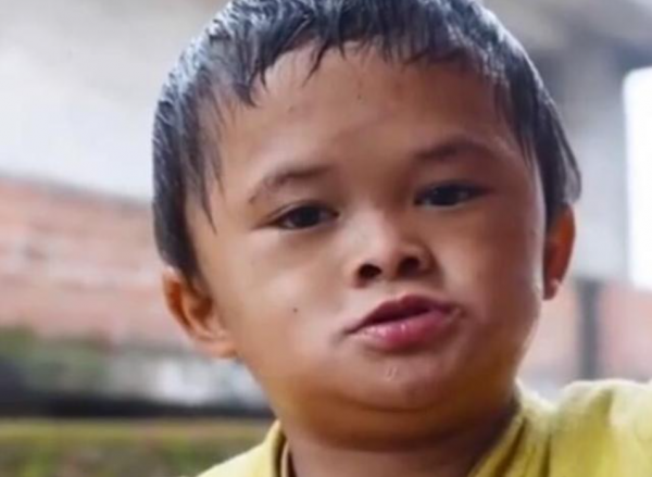 從商演不斷到無人問津，被丟回農村的小馬雲，他的悲劇該由誰買單