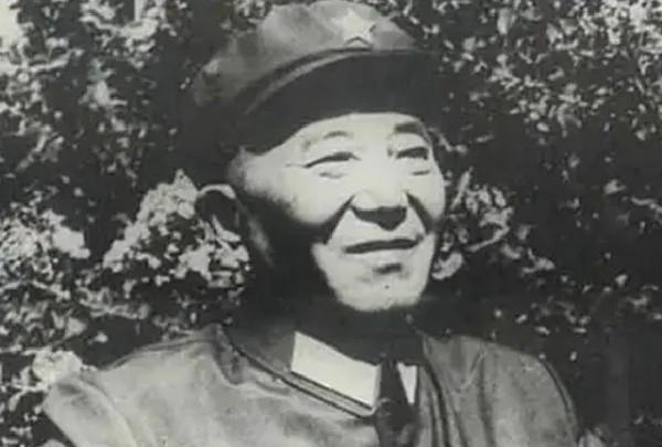 郝治平：開國大將的傳奇夫人，99歲高齡仍健在，8個子女皆是棟樑