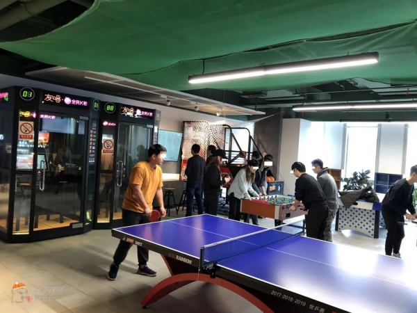 日本網民吐槽:中國員工食堂僅需7元(120日元)的公司餐太讚了 日本網民吐槽:中國員工食堂僅需7元(120日元)的公司餐太讚了