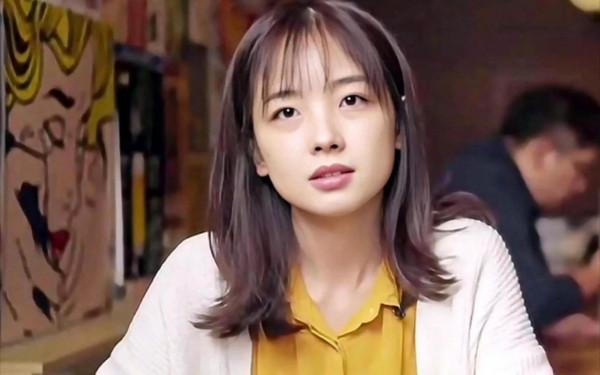 央視主持人王冰冰