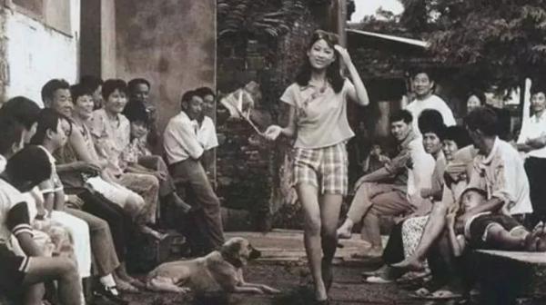 演員李建義：那年5歲，我見過一個太監