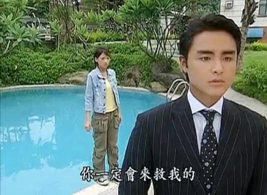 劉學義《夜色暗湧時》上演霸道總裁,還是不如在三界對味 劉學義《夜色暗湧時》上演霸道總裁,還是不如在三界對味