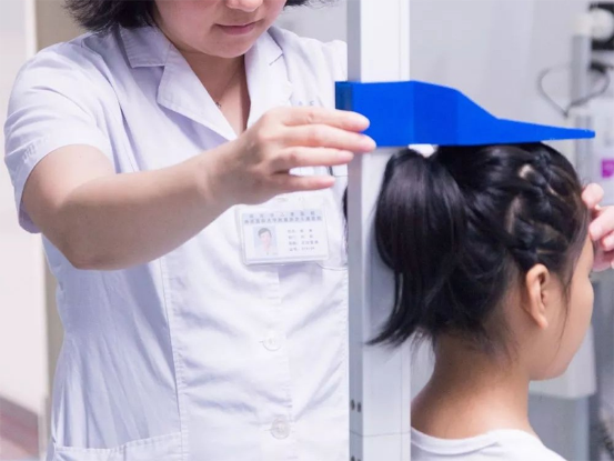 家有女兒的,如果發現孩子有早熟傾向,你會選擇醫療干預嗎? 家有女兒的,如果發現孩子有早熟傾向,你會選擇醫療干預嗎?