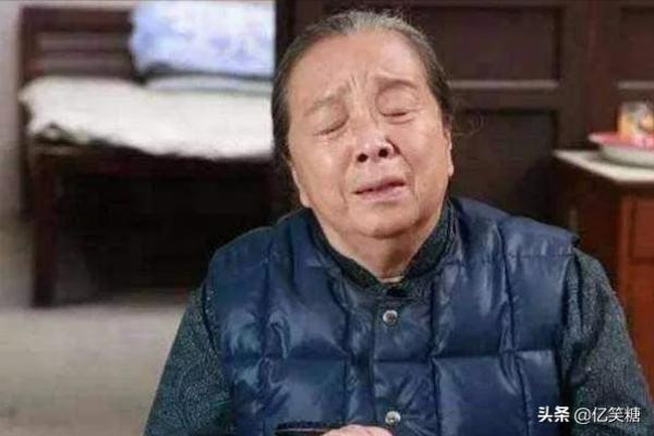 看“容嬤嬤”26歲照片，完全不像一個人，這顏值堪比宋慧喬