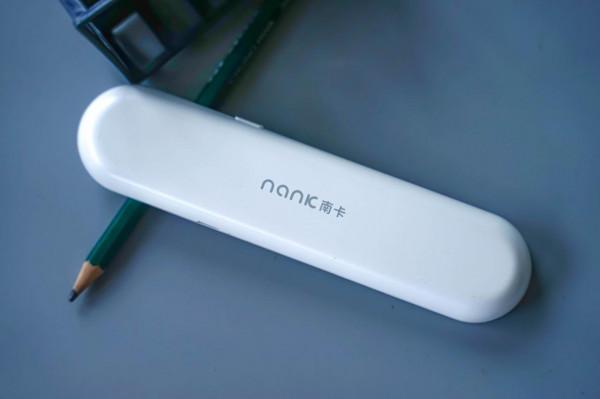 寶媽必備良品,半夜聽歌刷影片不會影響到孩子的南卡Zzzz枕中寶 寶媽必備良品,半夜聽歌刷影片不會影響到孩子的南卡Zzzz枕中寶