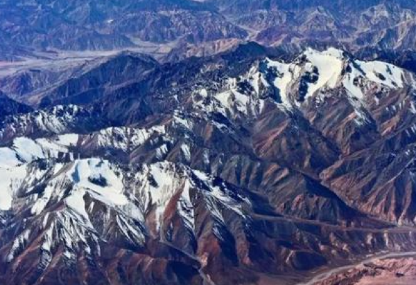 古時中國面積數倍於印度,沃土相連,為何西方東征都入侵印度? 古時中國面積數倍於印度,沃土相連,為何西方東征都入侵印度?