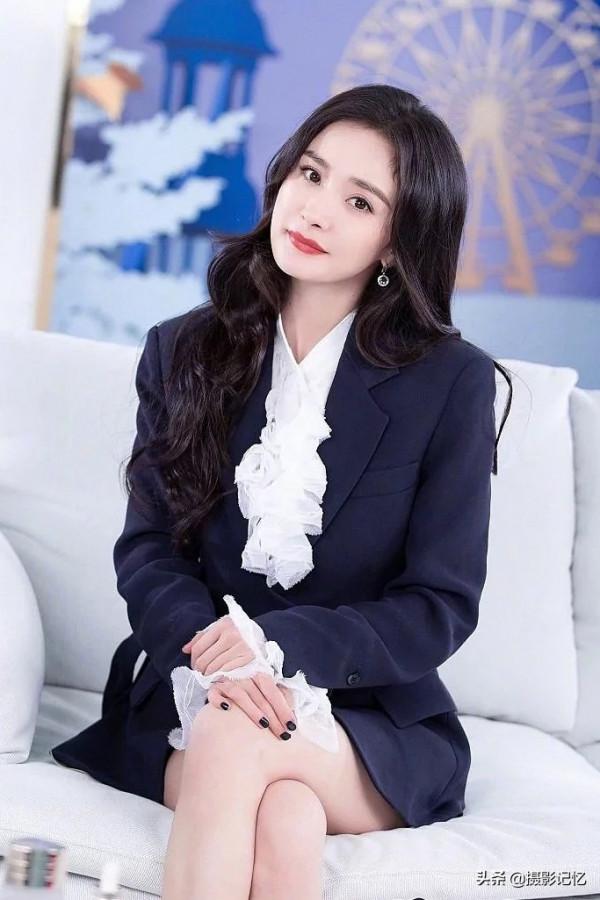 楊冪:月貌花容,逞嬌呈美 楊冪:月貌花容,逞嬌呈美