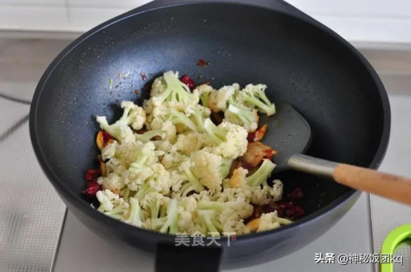 菜花像我這樣做,香脆爽口又入味,米飯有多少吃多少 菜花像我這樣做,香脆爽口又入味,米飯有多少吃多少