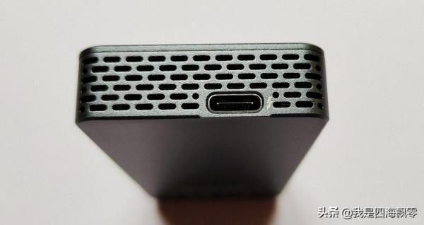 從Surface Pro 4上拆三星PM951 SSD用雷電3硬碟盒速度怎麼樣? 從Surface Pro 4上拆三星PM951 SSD用雷電3硬碟盒速度怎麼樣?