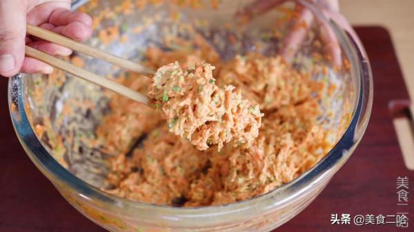 難怪飯店的丸子那麼好吃，老闆娘藏著訣竅呢！免費分享，酥脆好吃