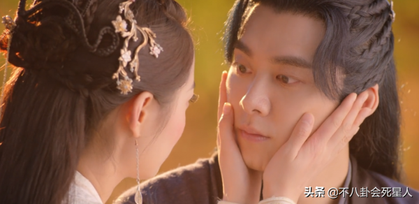 男星臉腫太可怕！顏值下滑十倍，王一博、鹿晗、李易峰紛紛中招