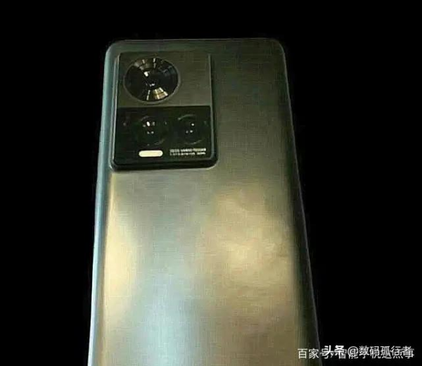 OPPO Findx5曉龍版：搭載自研晶片！vivo NEX5：有兩個不足