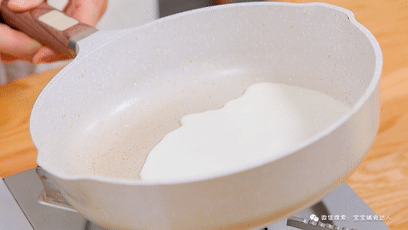 1盆麵粉3個蛋,2分鐘做一張!不愧是本月口碑第一 1盆麵粉3個蛋,2分鐘做一張!不愧是本月口碑第一